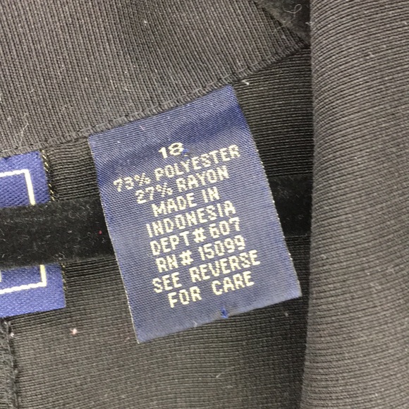 Laura Scott Sleeveless Blouses - Picture 2 of 3